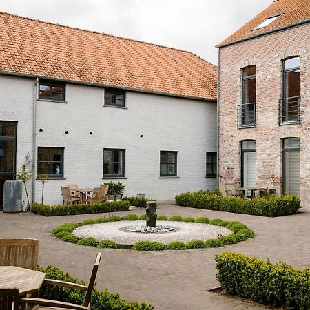 Hoeve De Reetjens - Le Grenier Bilzen Eksteriør billede